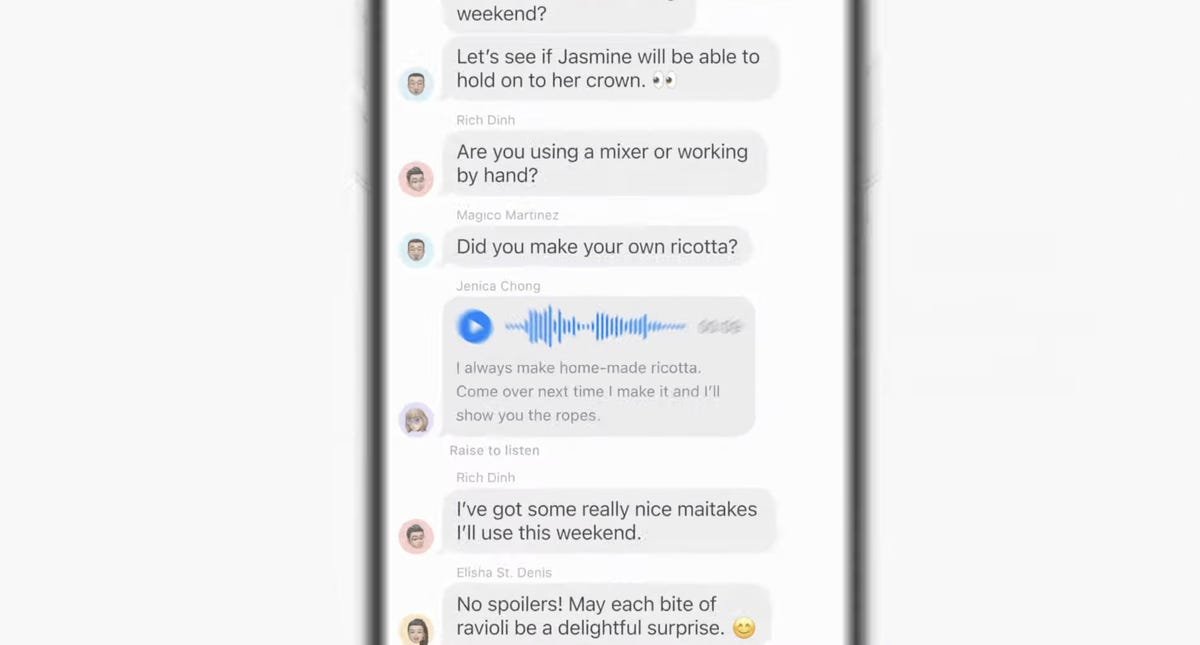 A message thread showing an audio recording and its transcript